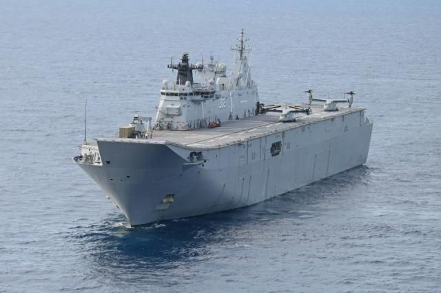 澳洲最大军舰"堪培拉号（HMAS Canberra）8月21日在南海参加跟菲律宾、美国的联合演习